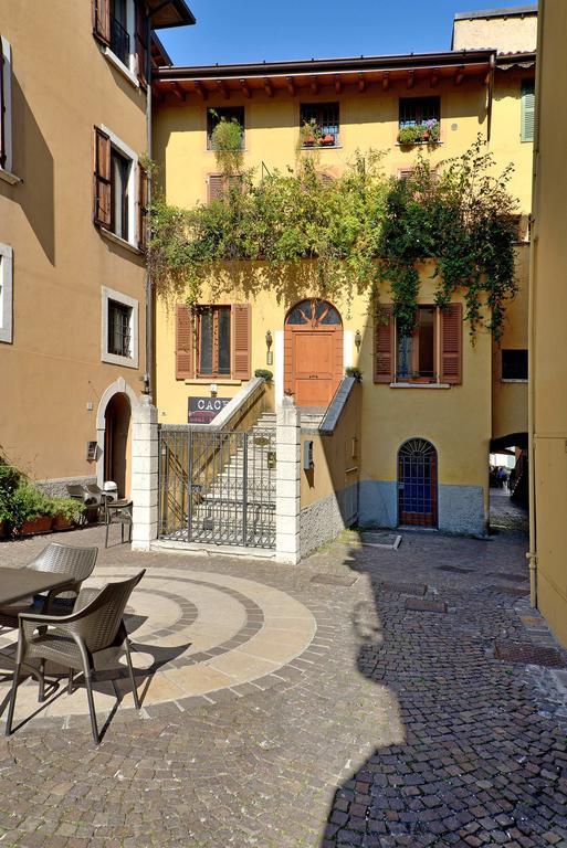 Antico Palazzo Signorile Apartment Salo Exterior photo