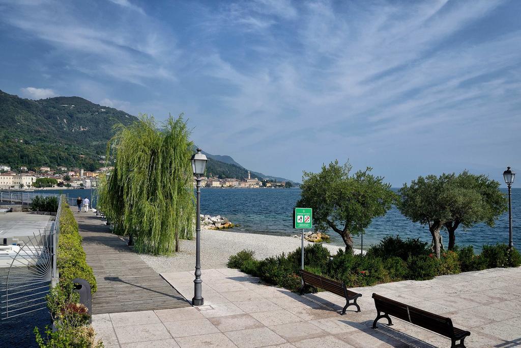 Antico Palazzo Signorile Apartment Salo Exterior photo